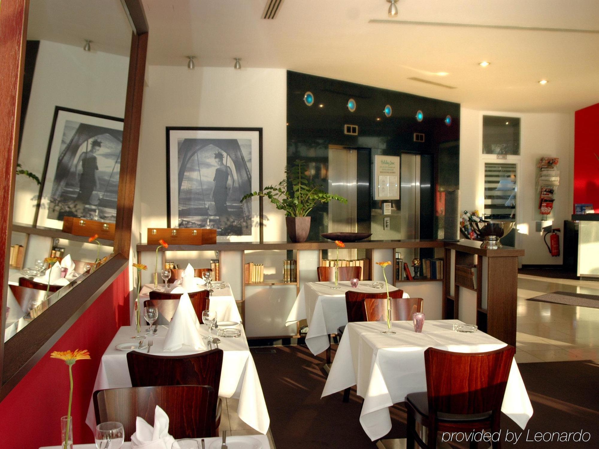ฮอลิเดย์ อินน์ เบอร์ลิน ซิตี้ เซ็นเตอร์ อีสต์ ร้านอาหาร รูปภาพ
